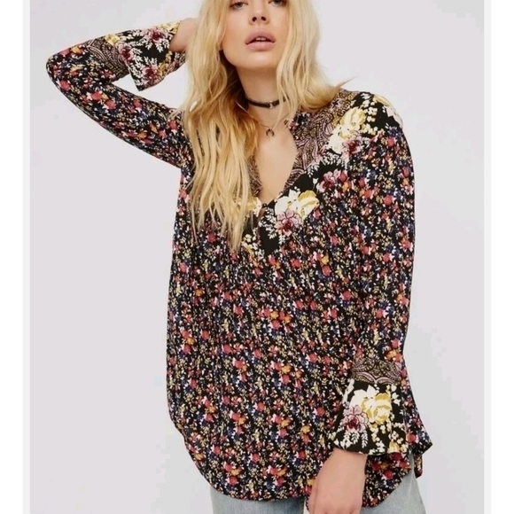 Free People Wildflower Henley Bell Sleeve Tunic Size XS